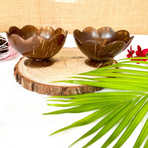 Coconut Flower Bowl with stand set of 2