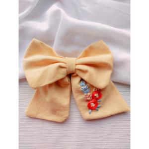Skylooms floral embroidered bow clip