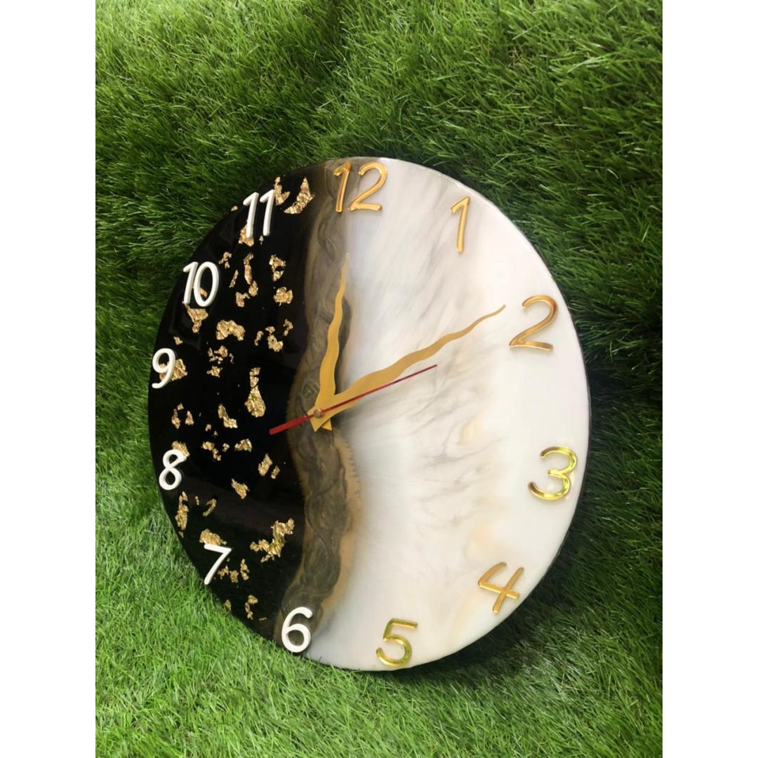 Black and Gold Resin wall clock