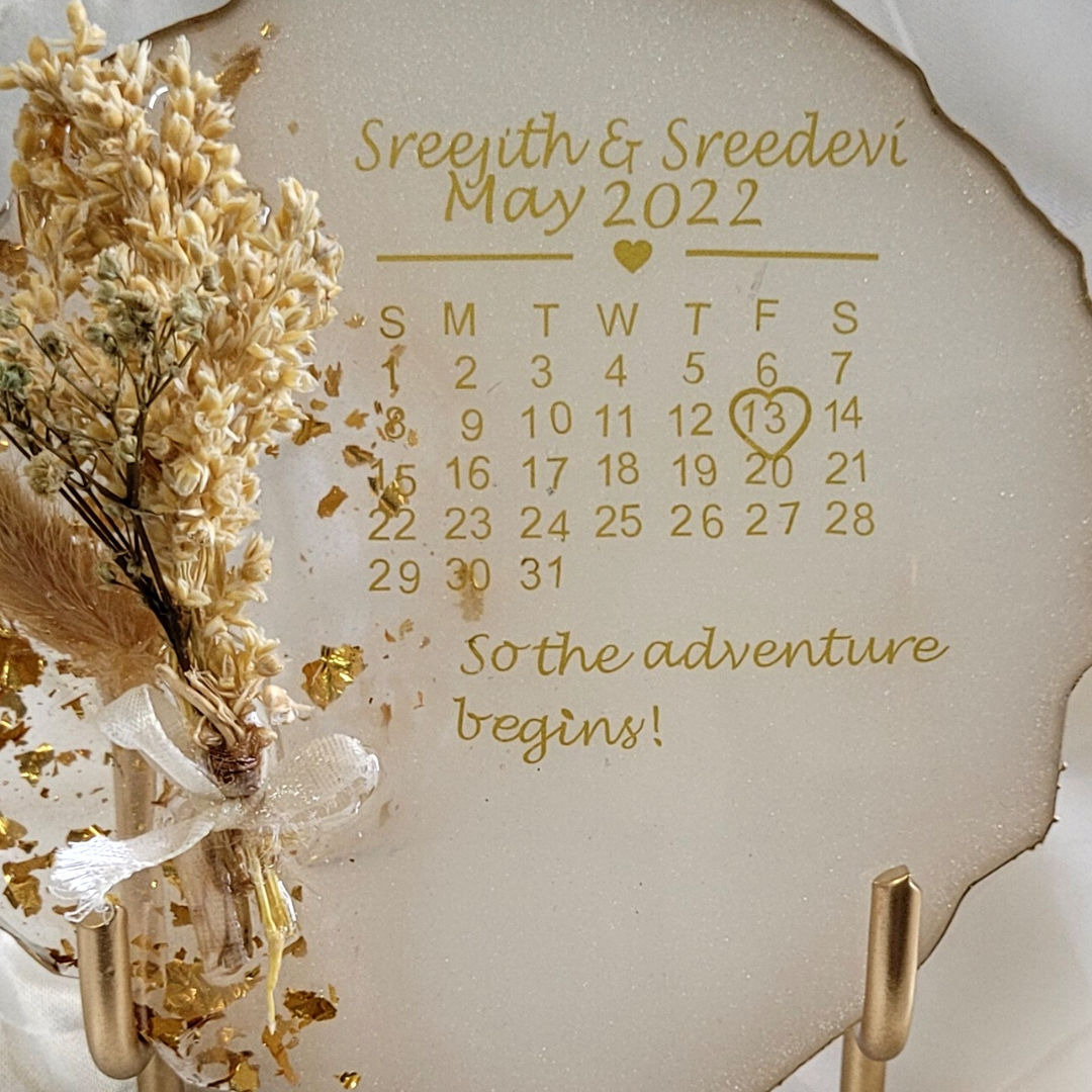 Viciniti Resin wedding date frame with calendar and stand