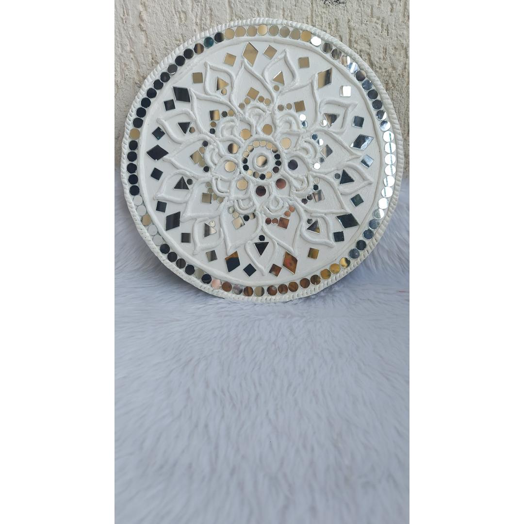 Viciniti White Lotus Bloom Lippan Art Wall Decor