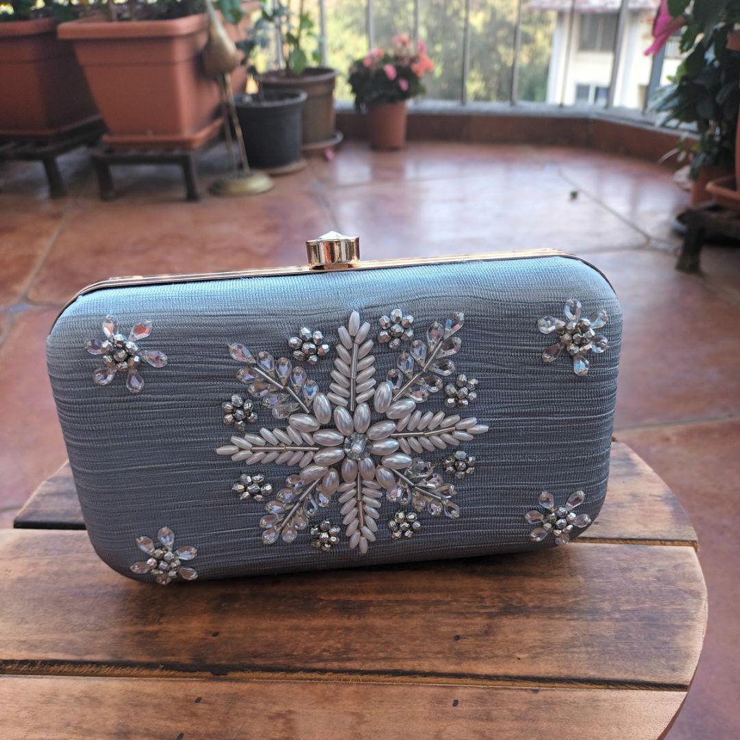 Winter Snowflake Embroidered Clutch bag